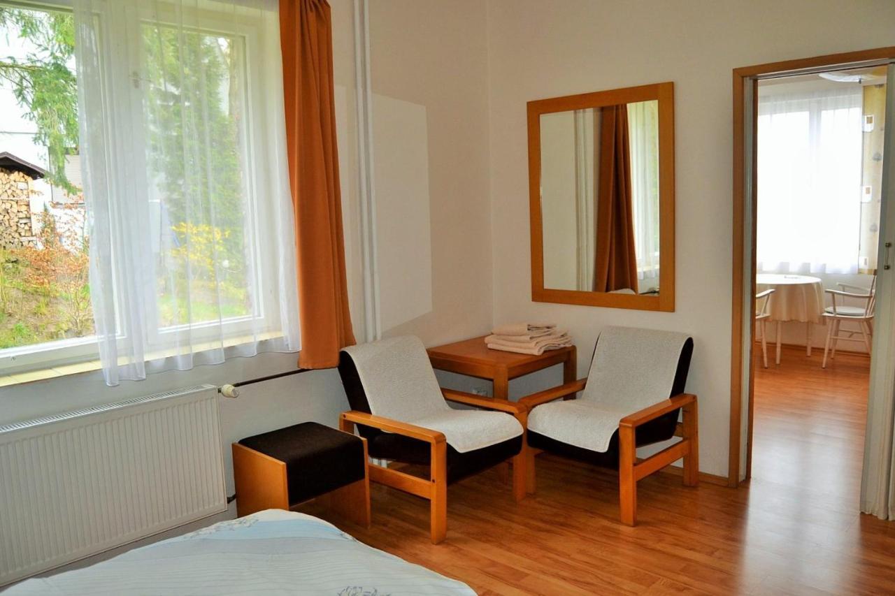 Vila Daniela Karlovy Vary Bagian luar foto